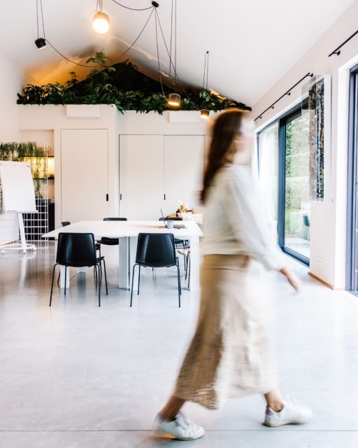 Donkere dagen, maar niet bij Concept55. 🍂
We zorgen voor extra gezelligheid deze dagen. Alle lampen aan, de verwarming draait op volle toeren: al het comfort is aanwezig voor productieve meetings of events. 
#concept55 #littlelouvain #studiocreav #keerbergen #mijnkeerbergen 
 #vlaamsbrabant #kampenhout #oftochgeenkampenhout #wijgmaal #herent #leuven #tremelo #haacht #rotselaar #boortmeerbeek #steenokkerzeel #nederokkerzeel #ondernemendevrouwen #ondernemen #vergaderzaal #vergaderruimte #eventzaal #eventruimte