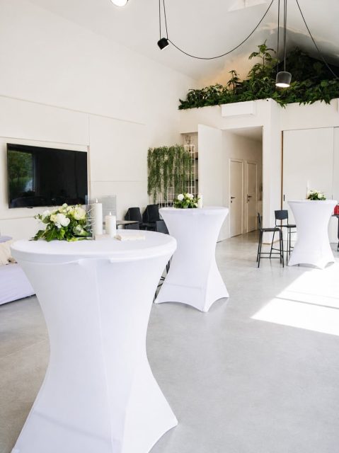 Ook voor stijlvolle recepties ben je bij Concept55 aan het juiste adres. Onze lichtrijke ruimte, het privéterras en de groene tuin vormen de perfecte setting voor een warme ontvangst.

#keerbergen #vergaderruimte #vlaamsbrabant